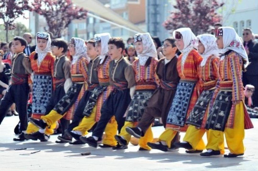 Yalova'da 23 Nisan Coşkusu