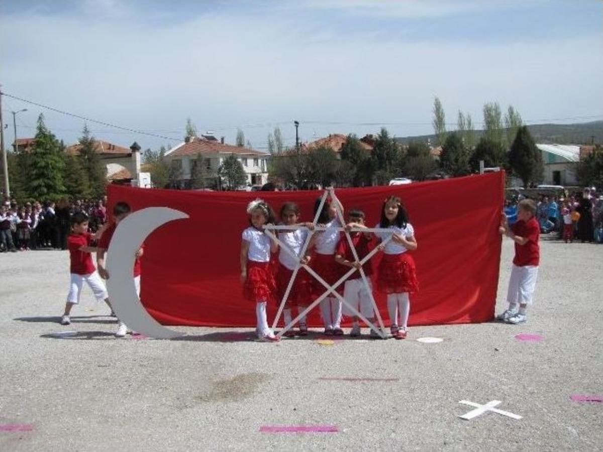 Hisarcık&rsquo;ta 23 Nisan Ulusal Egemenlik Ve &Ccedil;ocuk Bayramı T&ouml;renleri