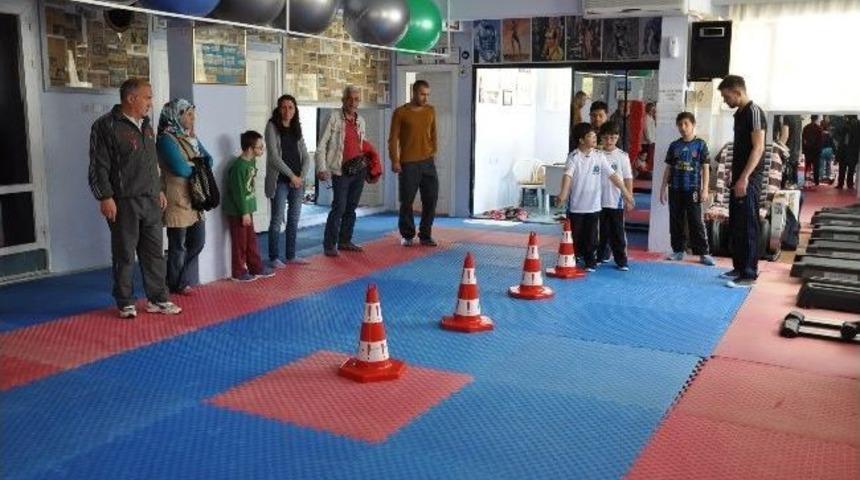 Nazilli&rsquo;de Spor Merkezi Otistik Ve Engelli &Ccedil;ocuklara Kapısını A&ccedil;tı