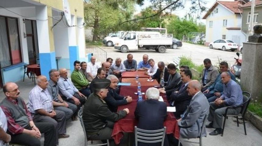 Vali Orhan Alimoğlu K&ouml;yleri Gezdi