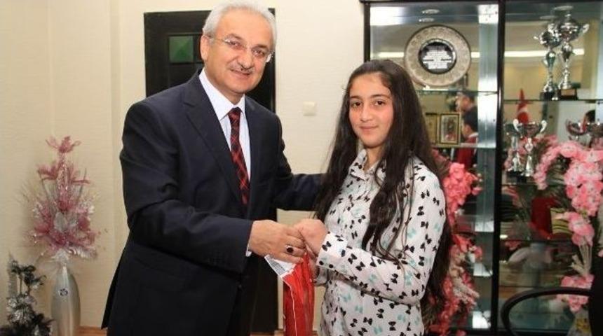 &Ouml;ğrencilerden Başkan Başsoy&rsquo;a Ziyaret