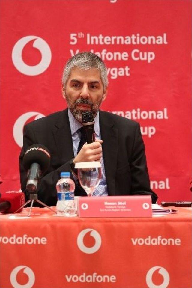 Uluslar Arası Vodafone Kupası&rsquo;nda Gen&ccedil; Yıldızlar Sahada 1
