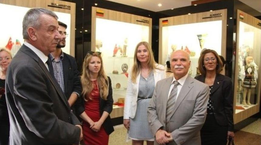 Gaziemir, 23 Nisan'ı Doya Doya Kutladı