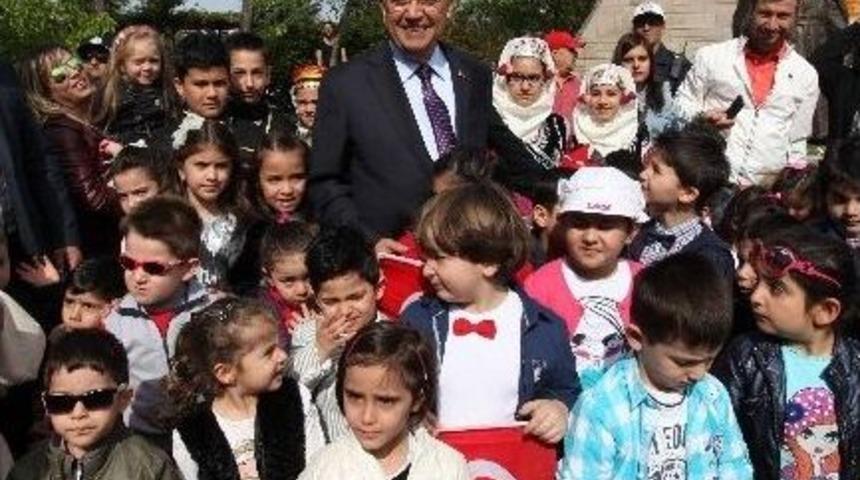 Yenimahalle&rsquo;de 23 Nisan Coşkuyla Kutlandı
