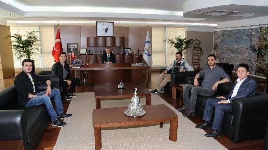 Yedi G&uuml;zel Adamdan Başkan Tahmazoğlu&rsquo;na Ziyaret