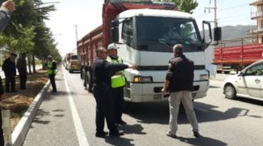 Burdur'da Trafik Kazası: 1 &Ouml;l&uuml;