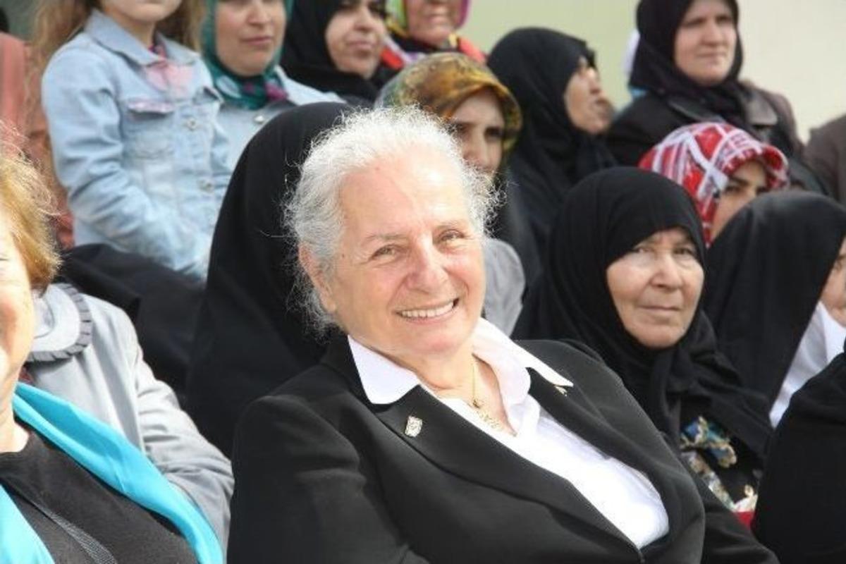 &Ouml;ğrencilerin 23 Nisan Coşkusuna Kazım Karabekir'in Kızı Da Ortak Oldu