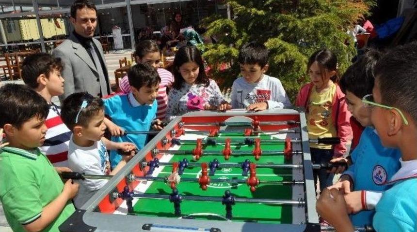 Suşehri H&uuml;rriyet İlkokulundan Sosyal Proje