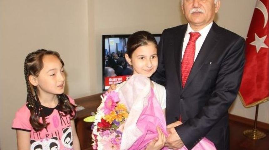 Minik Valilerin İlk Talimatı &ldquo; Gen&ccedil;leri Bilgisayar Bağımlılığından Kurtaralım&rdquo;