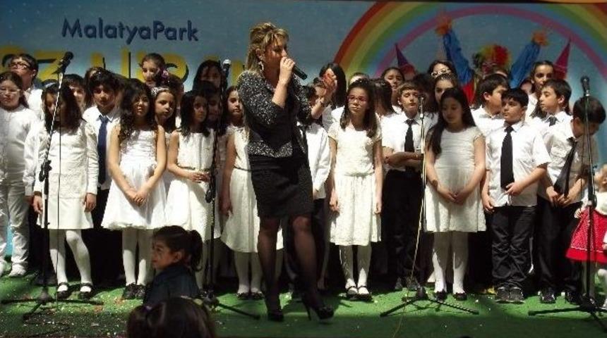 &Ouml;ğrencilerden 23 Nisan Konseri