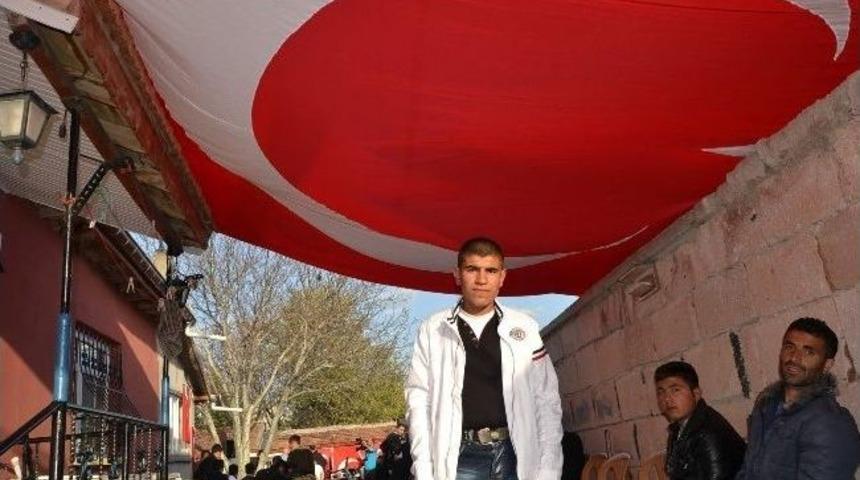 Kulu’da Askere Gidecek Gence Sanatçılı Düğün Gecesi