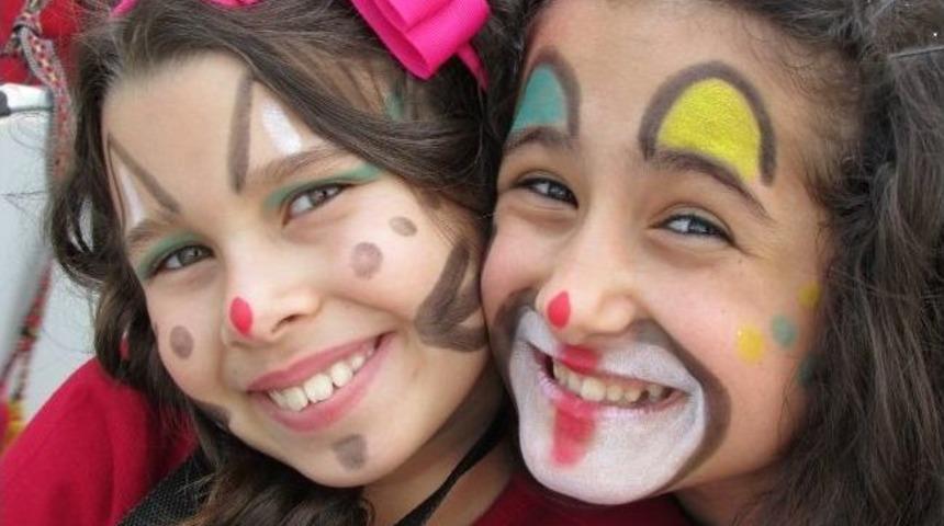 Adana Bah&ccedil;eşehir Koleji&rsquo;nde Coşkulu Kutlama