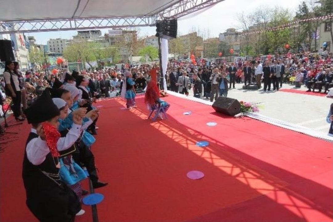 23 Nisan Coşkuyla Kutlandı