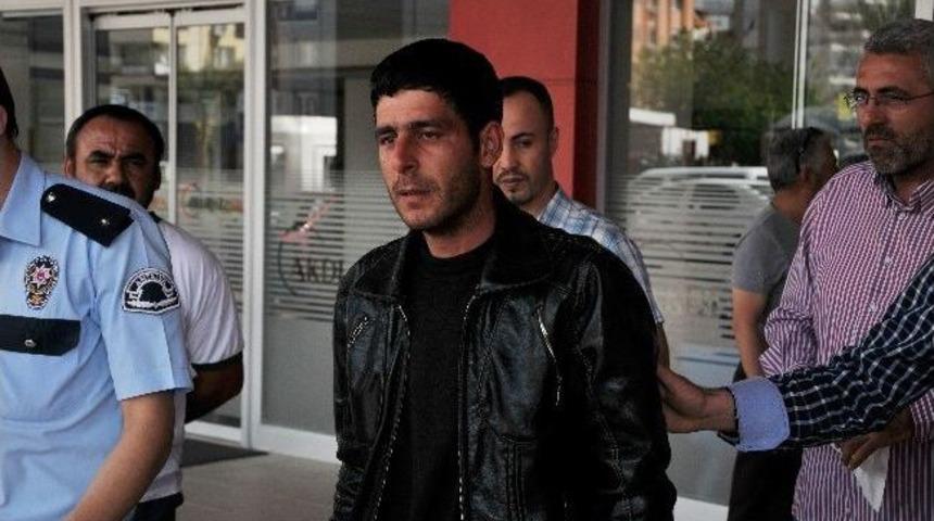 Ev Kirasını &Ouml;deyemeyince Hastanenin &Ccedil;atısına &Ccedil;ıktı