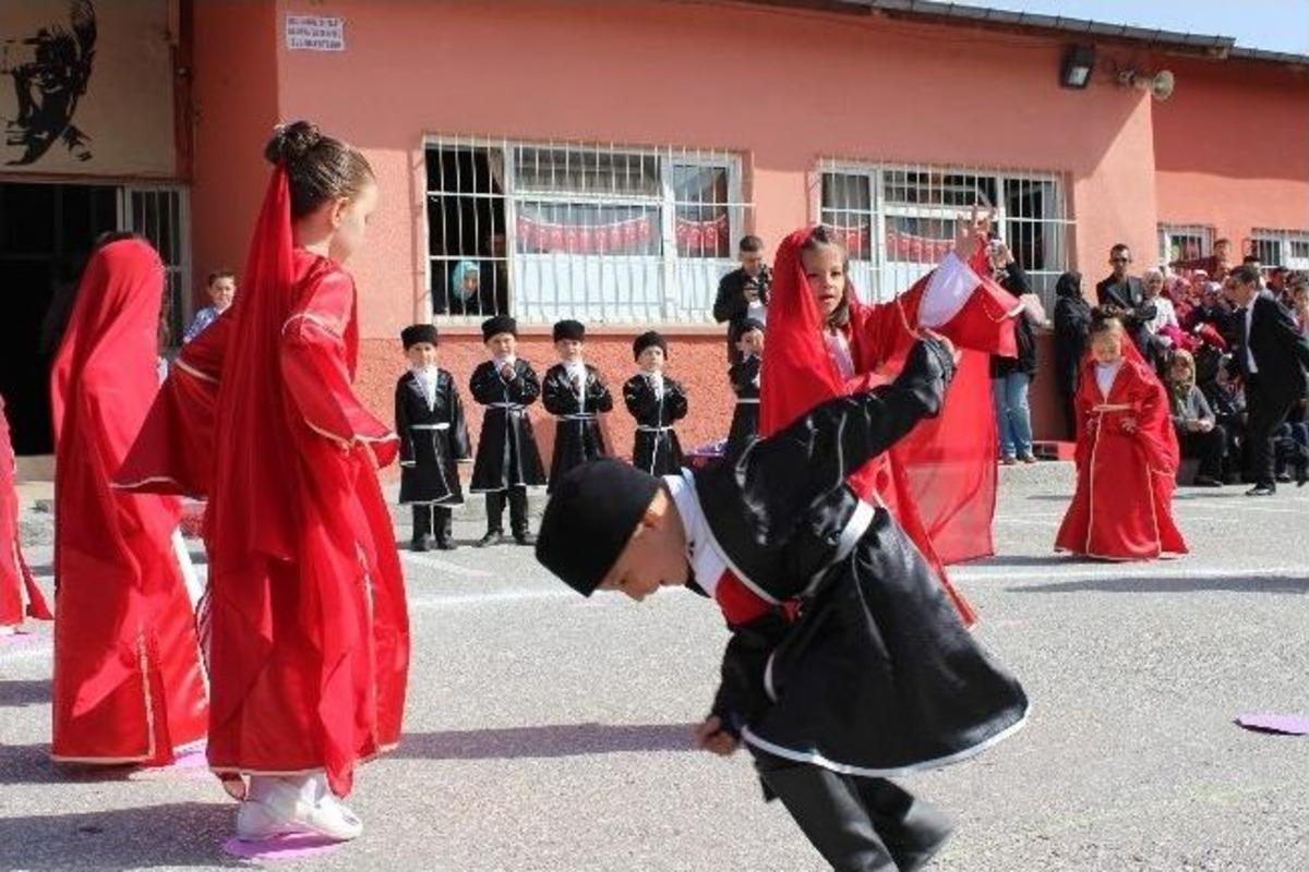 Tavşanlı'da &Ccedil;ocukların Bayram Coşkusu
