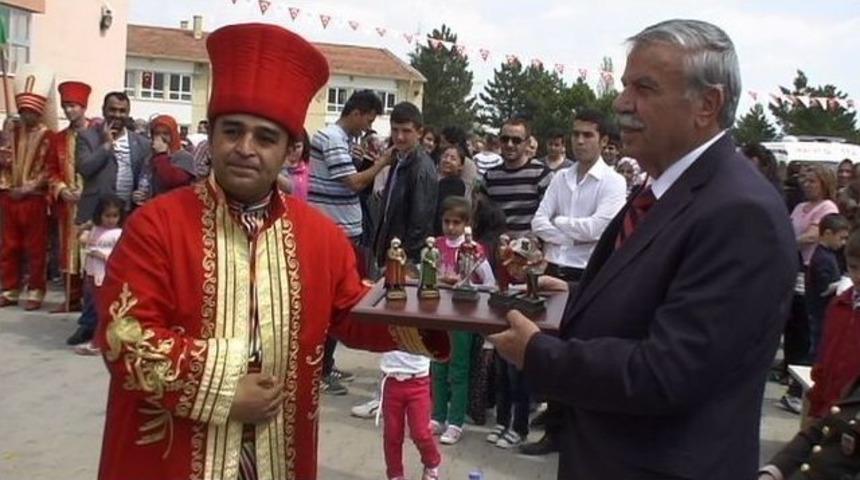 Doğanşehir&rsquo;de Coşkulu 23 Nisan Kutlaması