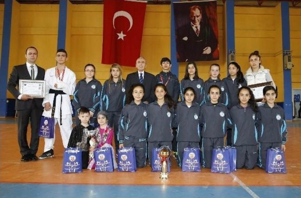 Sultangazi&rsquo;de 23 Nisan Etkinlikleri