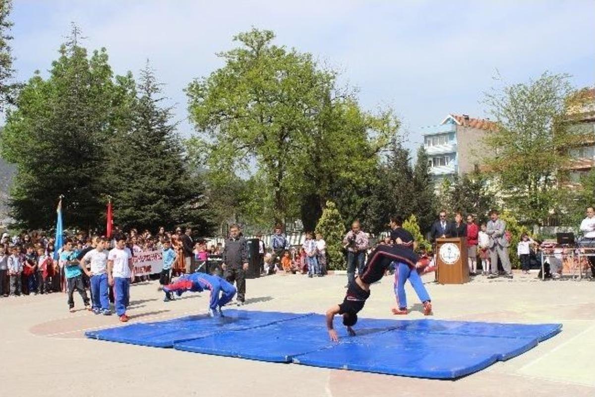 Osmaneli'de 23 Nisan Coşkusu