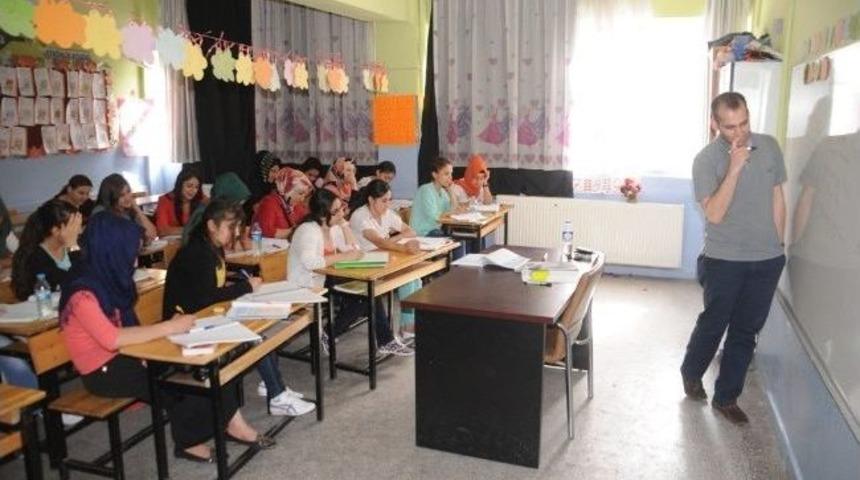 Cizre&rsquo;de '2. Şans' Projesi Kapsamında Kurs A&ccedil;ıldı
