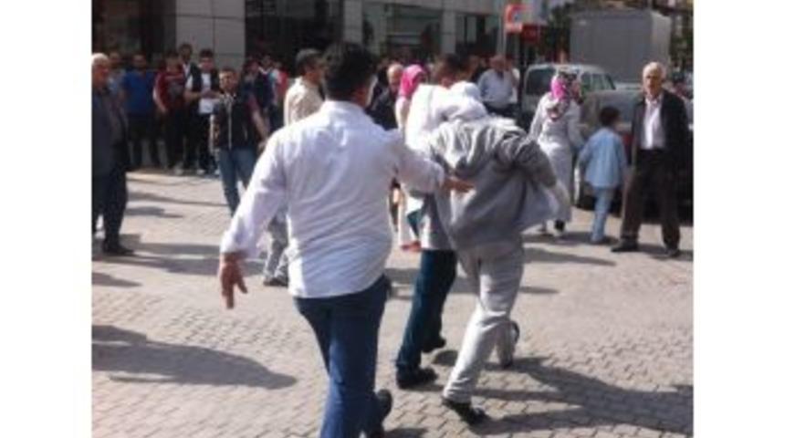 Alkoll&uuml; Şahıs Polisi Alarma Ge&ccedil;irdi