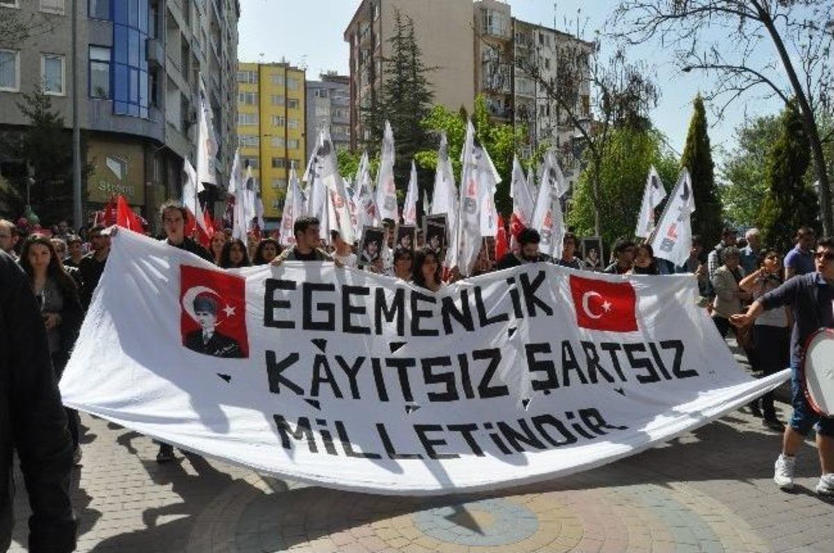 Eskişehir'de "milli Egemenlik Y&uuml;r&uuml;y&uuml;ş&uuml;"
