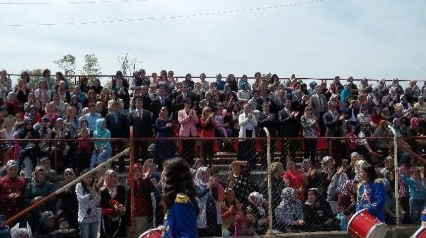 Saltukova&rsquo;da 23 Nisan Ulusal Egemenlik Ve &Ccedil;ocuk Bayramı Coşkusu