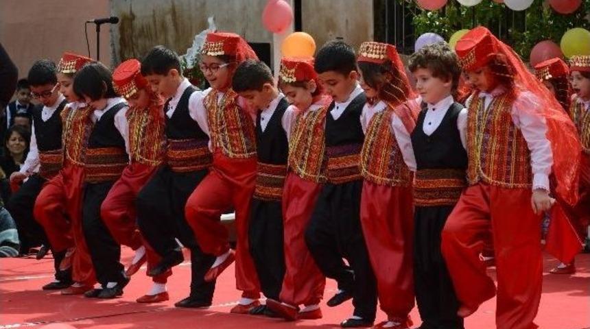 Derme İlk&ouml;ğretim Okulu'nda 23 Nisan Etkinliği