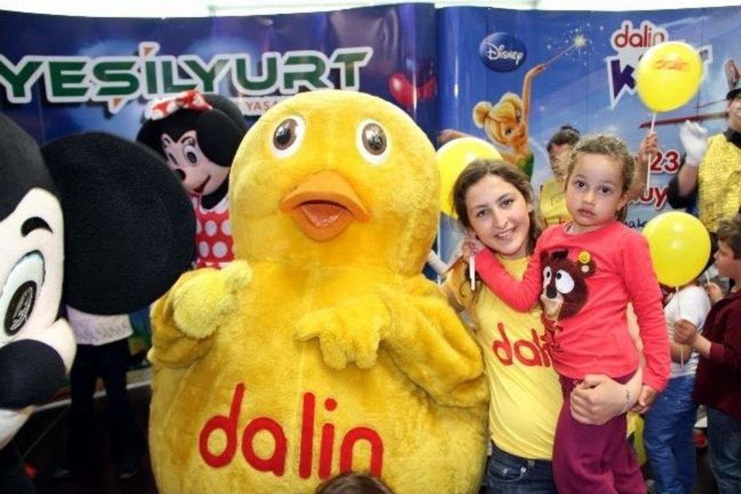 Yeşilyurt Avm&rsquo;de 23 Nisan Coşkusu