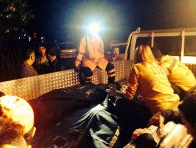 Otomobil Dereye U&ccedil;tu: 2 &Ouml;l&uuml; 1