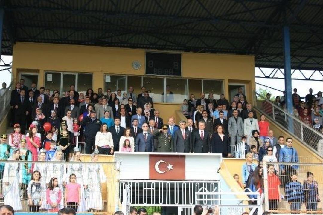 &Ccedil;aycuma&rsquo;da 23 Nisan &Ccedil;ocuk Bayramı T&ouml;renlerle Kutlandı