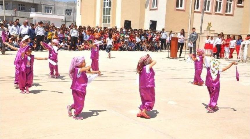 Suriyeli &Ccedil;ocukların 23 Nisan Sevinci