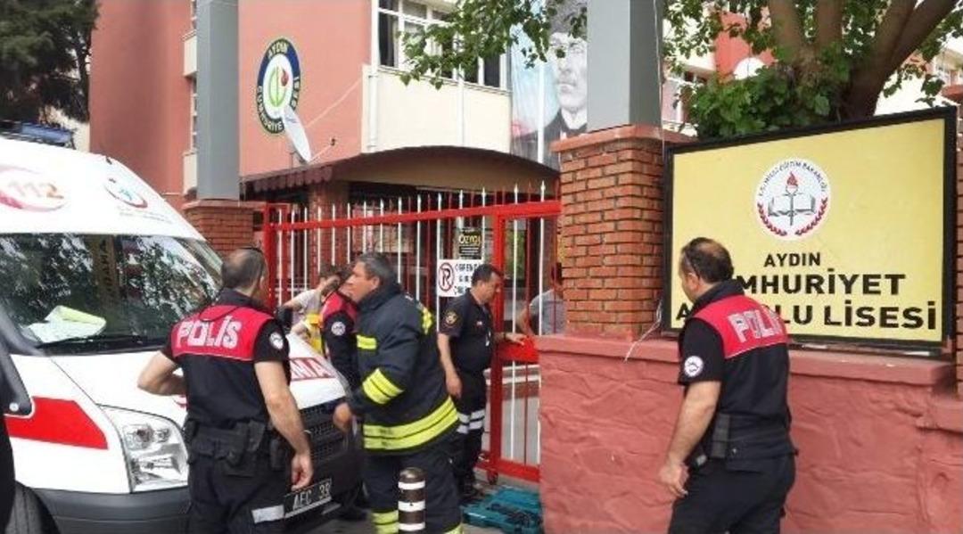 Antreman İ&ccedil;in Girdikleri Okulda Ayağını Burkunca Mahsur Kaldı