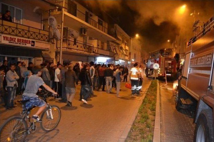 Fethiye’de Depo Yangını 3 İşyerini Kül Etti G2