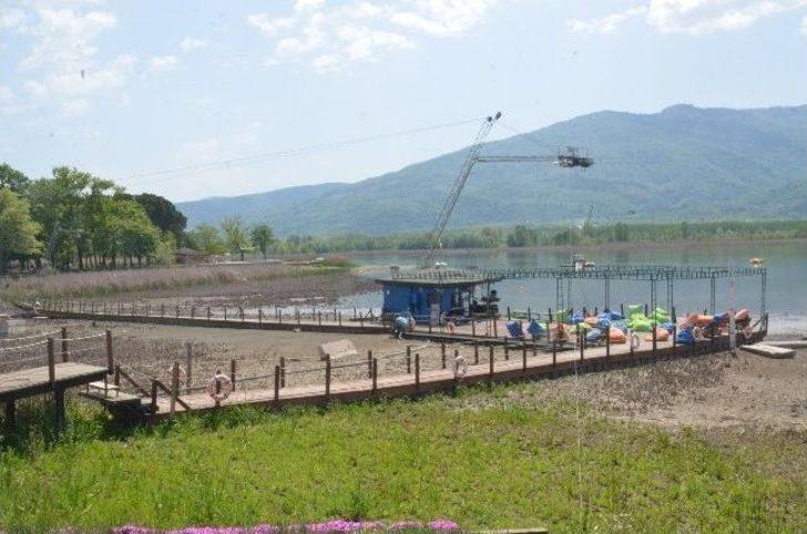 (özel Haber) Türkiye'nin En Büyük Su Kayağı Tesisi Kuraklığa Yenildi G1