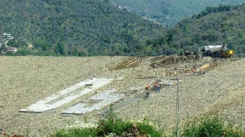 Bademli Barajı&rsquo;nda &Ccedil;alışmalar S&uuml;r&uuml;yor
