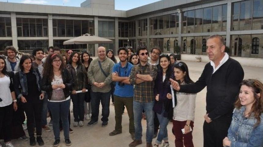 Tahir Tekin &Ouml;ztan Şirehan'da &Uuml;niversitelilere K&uuml;lt&uuml;r Dersi Verdi