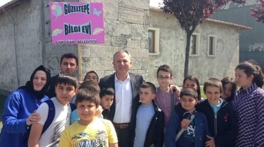 23 Nisan&rsquo;ı Yt&uuml; Rekt&ouml;r&uuml; İle Kitap Okuyarak Kutladılar