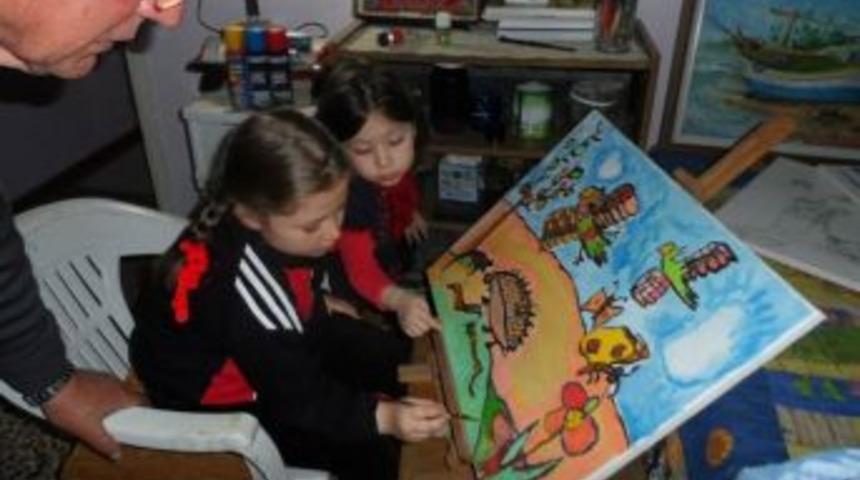 K&uuml;&ccedil;&uuml;k İrem ikinci resim sergisini a&ccedil;acak