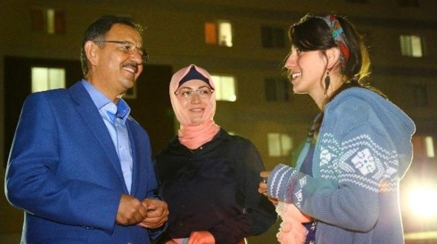 "d&uuml;nyanızı Sevgi &Uuml;zerine İnşa Edin"