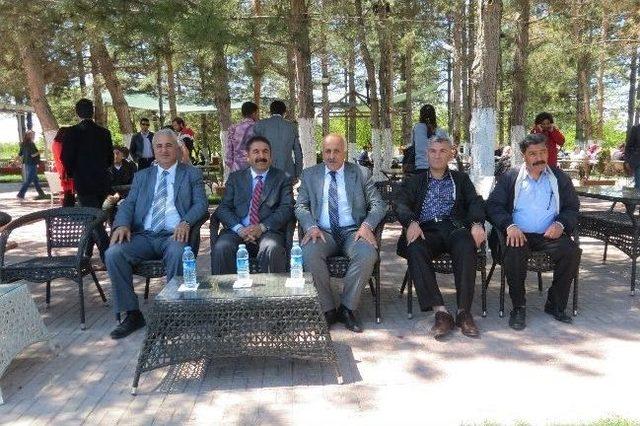 Voleybol Turnuvasında Şampiyon Hekimhan Myo 2
