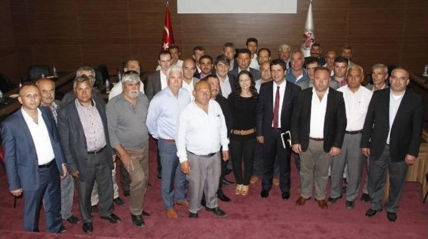 Başkan Gen&ccedil;, 32 Mahalle Muhtarı İle Bir Araya Geldi
