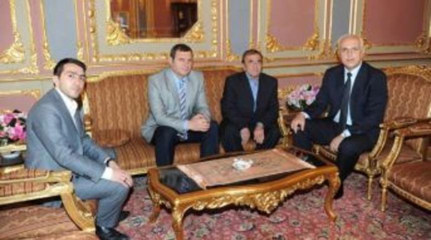 Burakcan&rsquo;ın Babasından Vali Mutlu&rsquo;ya Ziyaret
