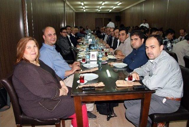 Aydınlı Gazeteciler Byegm B&ouml;lge Toplantısında Bir Araya Geldiler 1