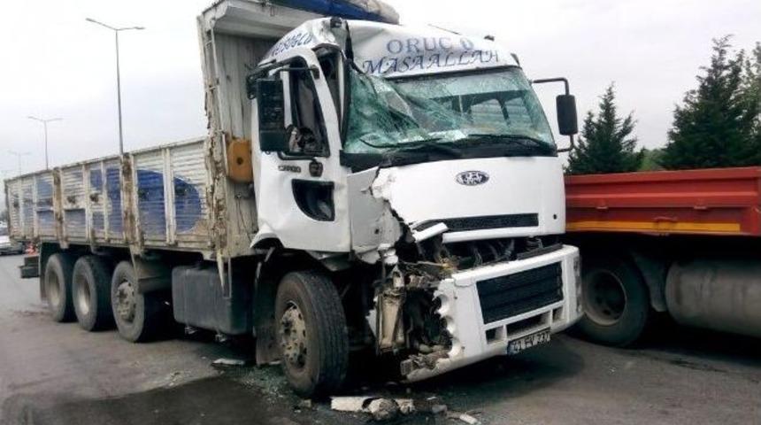 D-100&rsquo;de Zincirleme Kaza: 5 Yaralı