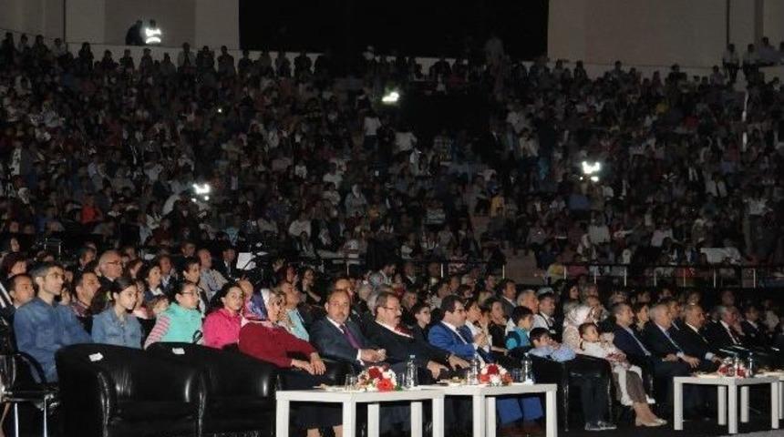 Konukoğlu&rsquo;na,23 Nisan Teşekk&uuml;r Plaketi