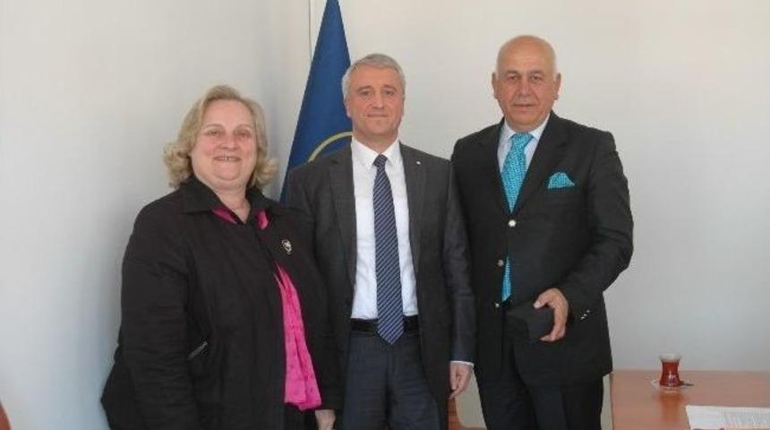 A&uuml; Eğitim Fak&uuml;ltesi'nde G&ouml;rev Değişikliği