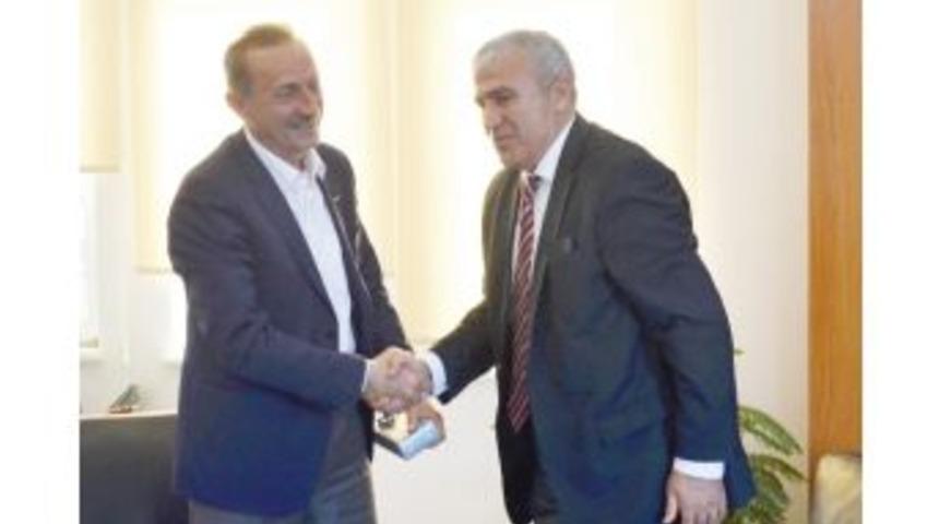 Chp&rsquo;li Eski Vekil Atay'dan Başkan Atabay&rsquo;a Tebrik Ziyareti