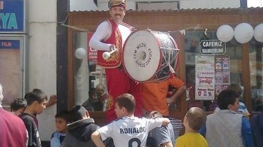 Bolvadin&rsquo;de 23 Nisan &Ccedil;ocuk Sinaması Şenliği Devam Ediyor