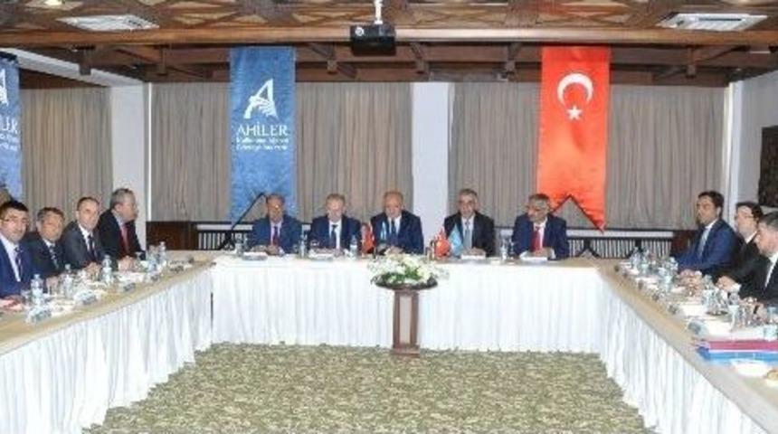 Ahika Aksaray&rsquo;da Toplandı