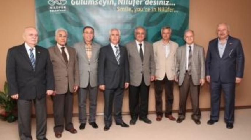 Deneyimli Parlamenterlerden Bozbey'e Tebrik Ziyareti